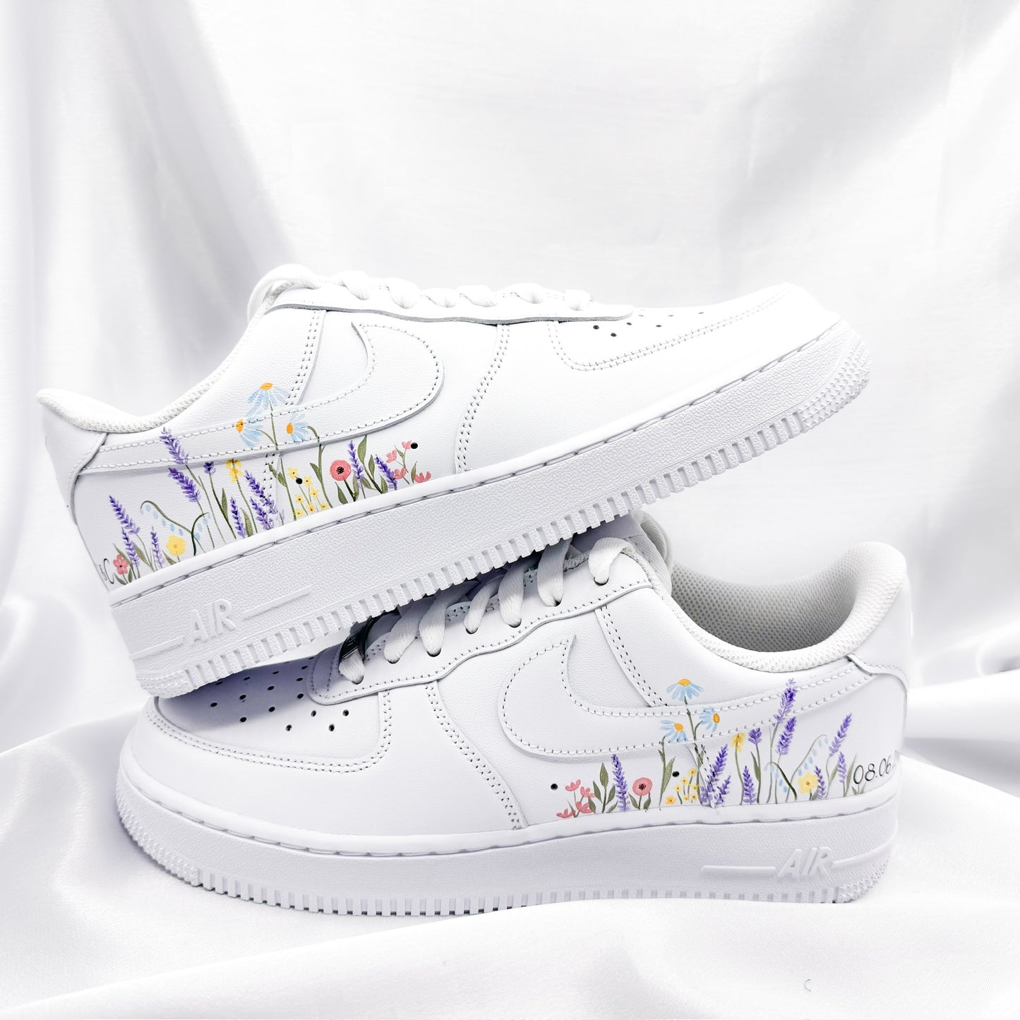 Custom Nike Air Force 1 Brautsneaker Wildblumen