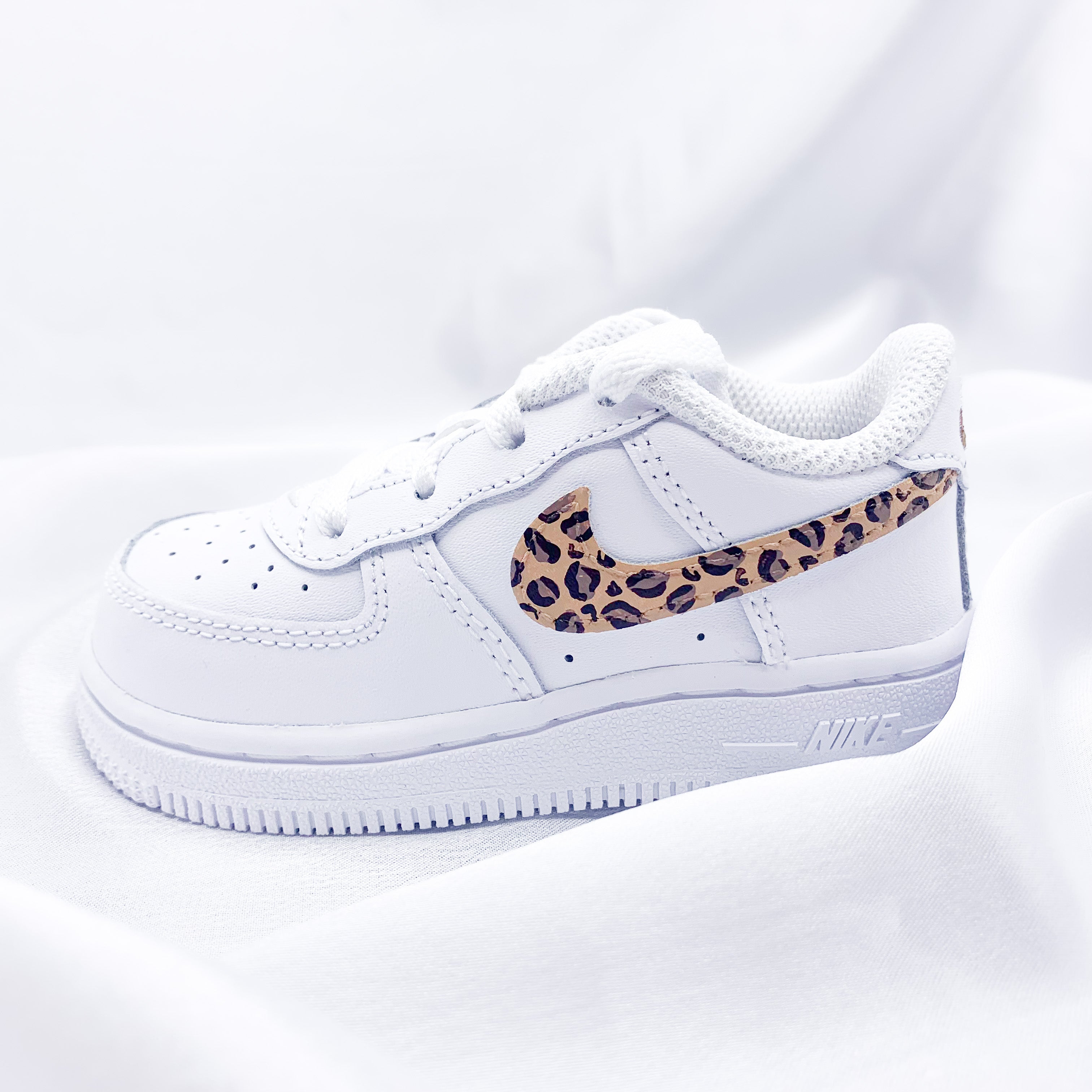 Custom Nike Air Force 1 Leo Kinder NeysCustoms